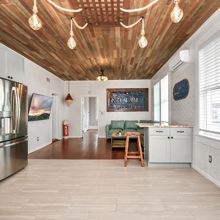 شقة Nautical Loft With Outdoor Kitchen & Beach Access غالفيستون، تكساس المظهر الخارجي الصورة