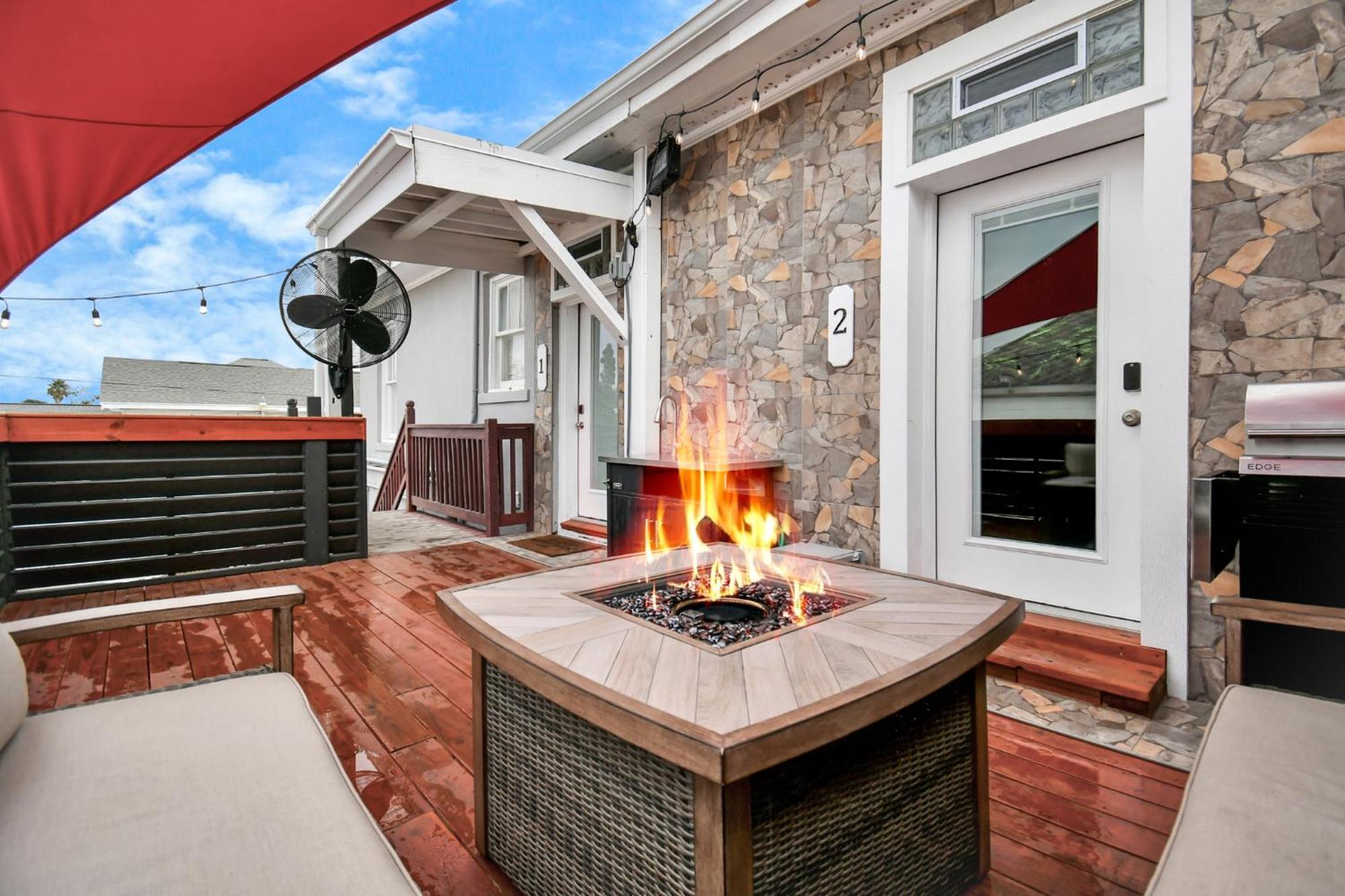 شقة Nautical Loft With Outdoor Kitchen & Beach Access غالفيستون، تكساس المظهر الخارجي الصورة